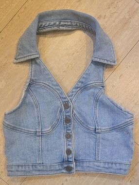 HIDDEN Los Angeles Blue Denim Collar Button-Down Crop Top